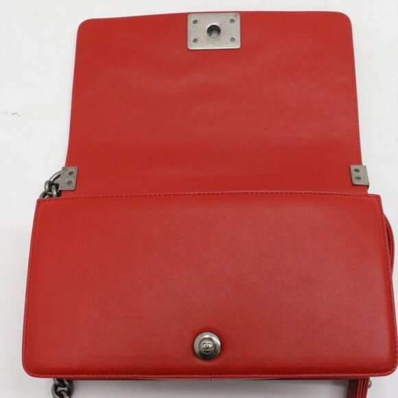 Chanel Medium Chevron Boy Bag - Red - Picture 8 of 16